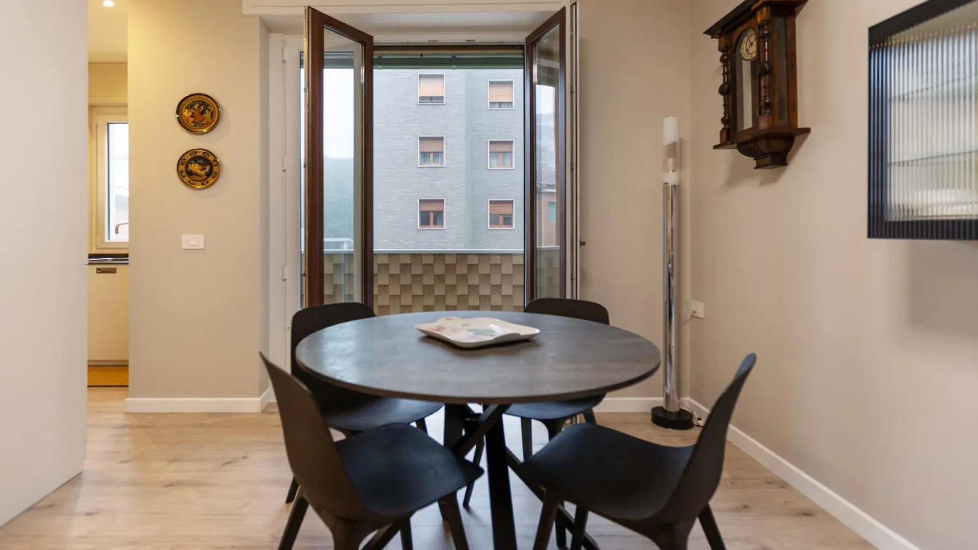 Wonderful 2 Bedrooms Fiera Area - Mirable Pm Milão 0*,